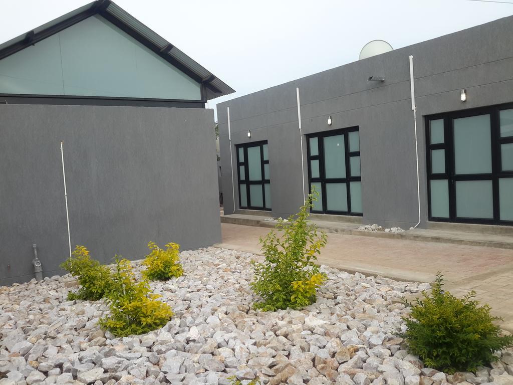 Tsumeb Guesthouse Kamho Экстерьер фото